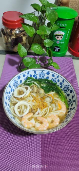 海鲜汤面的做法步骤：12