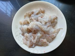 照烧虾仁的做法步骤：1
