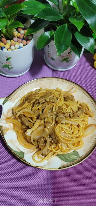 雪花牛肉炒意面的做法步骤：12