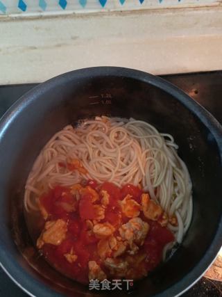 番茄鸡蛋面的做法步骤：4