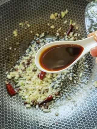 鸭血豆腐煲的做法步骤：5
