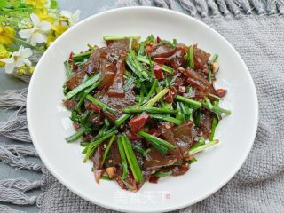 韭菜炒红薯片的做法