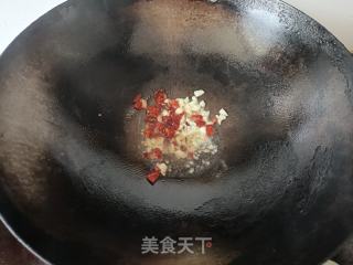 韭菜炒红薯片的做法步骤：3