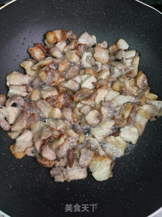 京葱炒五花肉的做法步骤：4