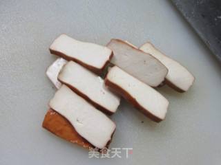 虾皮香干炒西兰花的做法步骤：2