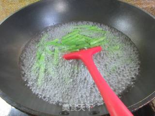 咸菜肉丝炒四季豆的做法步骤：2