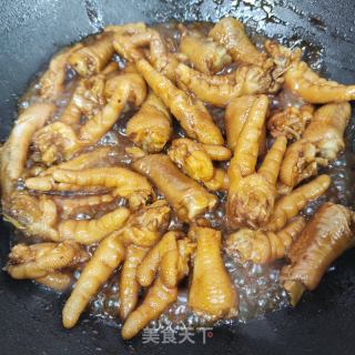 红烧鸡爪的做法步骤：6