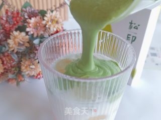 抹茶奶盖草莓牛乳的做法步骤：9