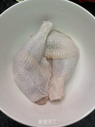 柠檬手撕鸡的做法步骤：1