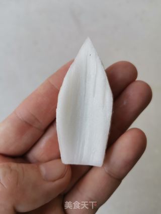荷花鱼泥豆腐的做法步骤：2