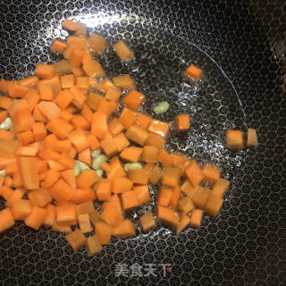 煸豆角的做法步骤：5