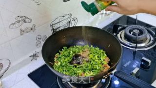 蒜苔小炒肉的做法步骤：8