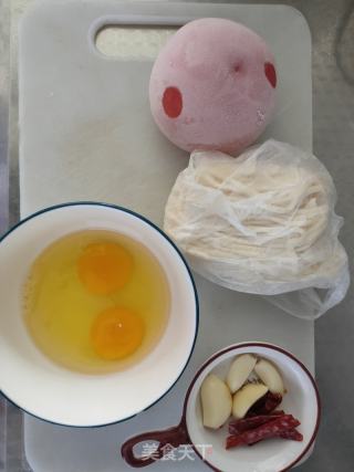 西红柿鸡蛋拌面的做法步骤：1