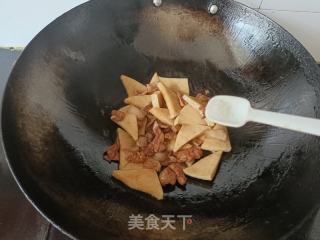 千页豆腐炒肉的做法步骤：6