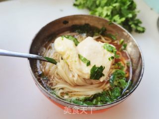 荷包蛋清汤面的做法步骤：3