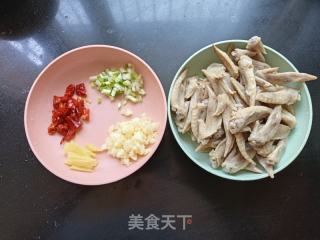 香辣孜然鸡翅尖的做法步骤：1