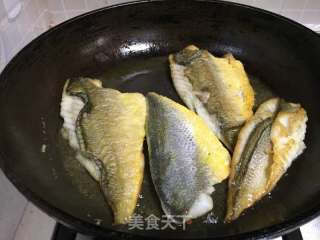 蒲烧鱼柳的做法步骤：8