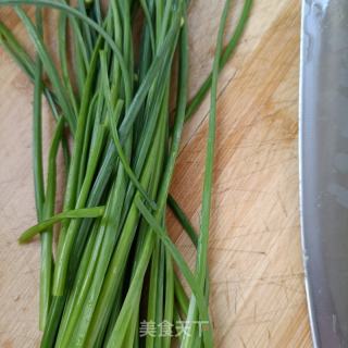 海米韭苔炒秀珍菇的做法步骤：4