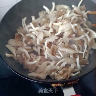 海米韭苔炒秀珍菇的做法步骤：7