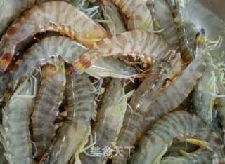鲜虾面的做法步骤：1