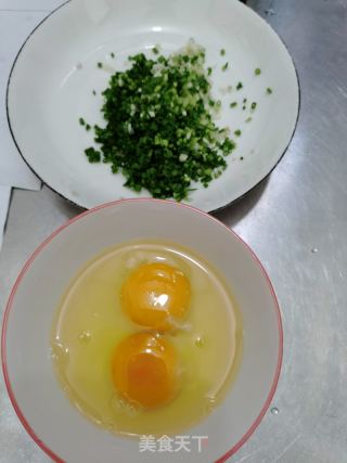 萝卜干蛋炒饭的做法步骤：2
