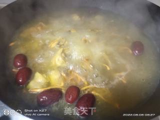 红枣虫草鸡汤的做法步骤：1