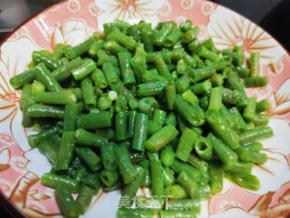 麻油拌豇豆的做法步骤：6