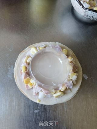 饺子皮花环披萨的做法步骤：7
