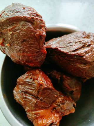 牛肉米粉的做法步骤：1