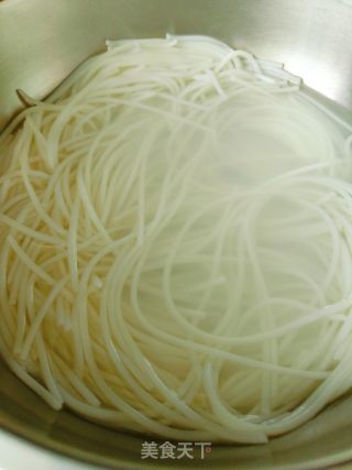牛肉米粉的做法步骤：6