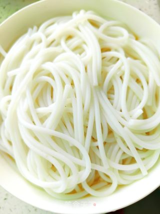 牛肉米粉的做法步骤：9