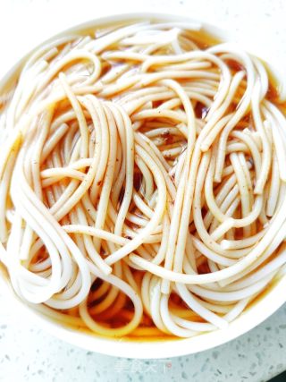 牛肉米粉的做法步骤：10