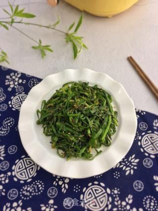 空气炸锅烤韭菜的做法步骤：11