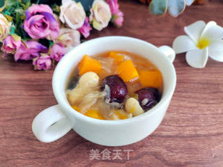 南瓜红枣莲子银耳羹的做法步骤：5