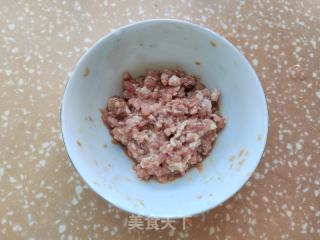 肉末秋葵的做法步骤：1