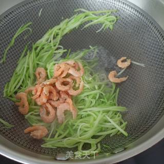 海米炒佛手瓜的做法步骤：6