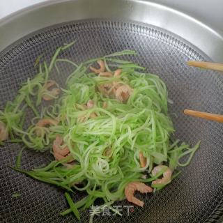 海米炒佛手瓜的做法步骤：7