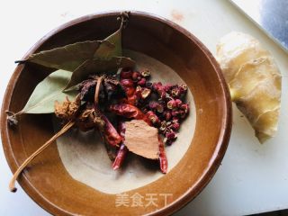 红烧肉烩菜的做法步骤：3