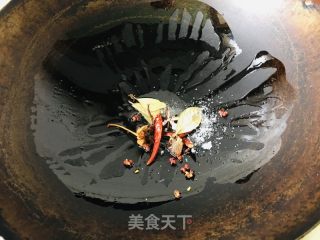 红烧肉烩菜的做法步骤：4