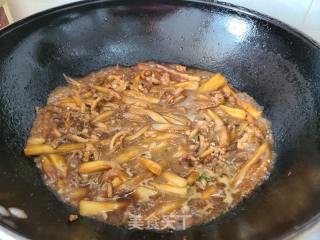 茄子肉丝焖面的做法步骤：9