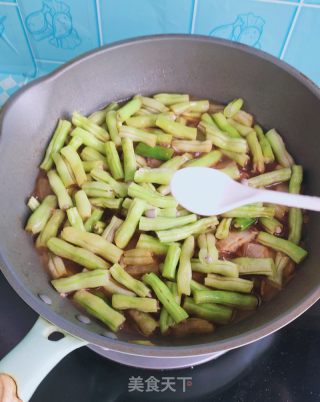 五花肉烧白芸豆的做法步骤：9