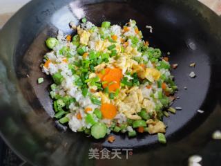 秋葵鸡蛋炒饭的做法步骤：7