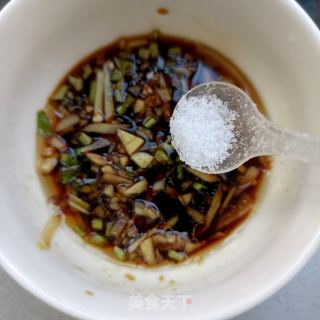 皮蛋拌豆腐的做法步骤：8