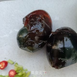 皮蛋拌豆腐的做法步骤：10