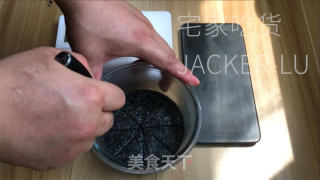 芝麻流心包，香飘四溢，柔软有弹性。的做法步骤：12