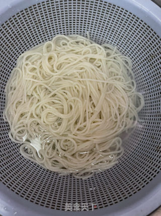 新疆炒米粉的做法步骤：6