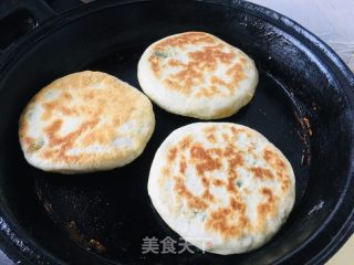 萝卜苗馅饼的做法步骤：7