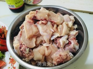 辣子鸡的做法步骤：1