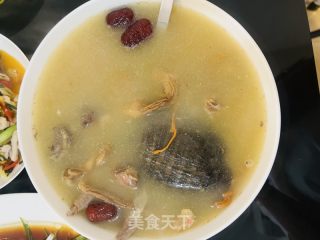 甲鱼鸽子汤的做法步骤：7