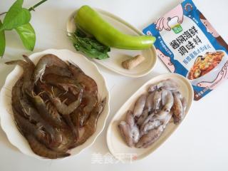 酱焖大虾笔管鱼的做法步骤：1